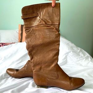 BROWN leather Steve Madden boots